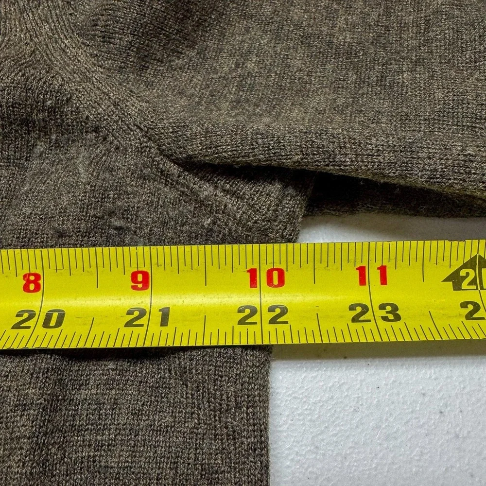 Banana Republic Sweater Mens Large Brown 100% Merino Wool Argyle V Neck Pullover